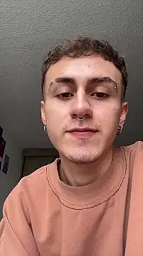 Snapshot of dimitri-bilak chatting on October 30, 2025, 8:28 pm dimitri-bilak online show from October 30, 2025, 8:28 pm