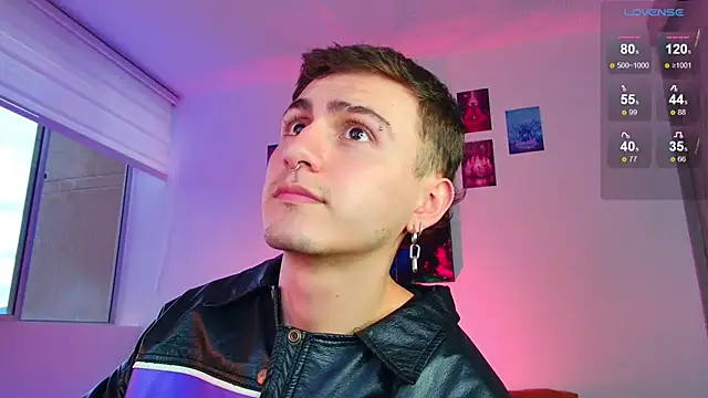 Snapshot of dimitri-bilak chatting on November 25, 2025, 10:43 pm dimitri-bilak online show from November 25, 2025, 10:43 pm