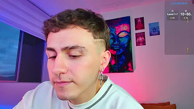 Snapshot of dimitri-bilak chatting on December 2, 2025, 10:55 pm dimitri-bilak online show from December 2, 2025, 10:55 pm