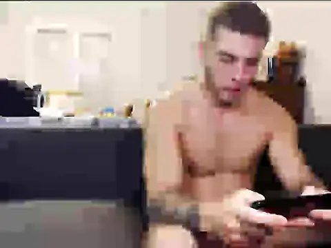 Elkafit28 online show from April 15, 2026, 7:58 pm