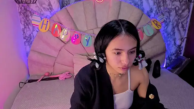  emma miller  online show from April 2, 2026, 11:06 am