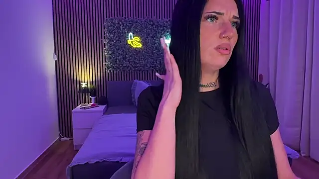 LizaRoxx online show from May 15, 2026, 9:35 pm
