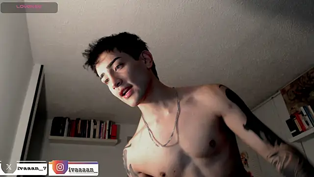 ivaaaan  online show from December 20, 2025, 12:02 am