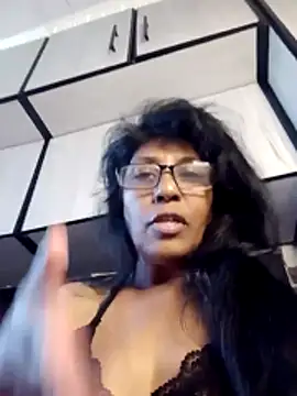Snapshot of MsAttitude chatting on June 18, 2026, 8:24 am MsAttitude online show from June 18, 2026, 8:24 am