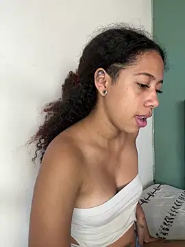 Miley and Vash online show from December 27, 2024, 8:39 pm