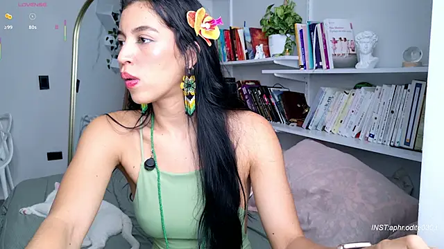 Snapshot of Nikol-JE chatting on February 5, 2026, 8:59 pm Nikol-JE online show from February 5, 2026, 8:59 pm