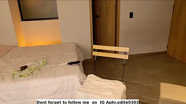 Snapshot of Nikol-JE chatting on March 10, 2025, 3:01 am Nikol-JE online show from March 10, 2025, 3:01 am