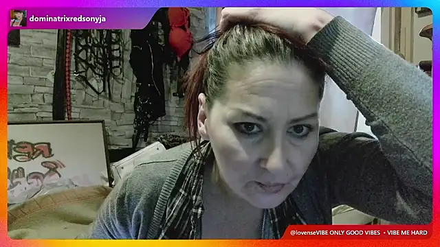 dominatrixredsonyja online show from March 14, 2026, 4:35 pm