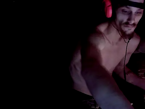 xxxTony999 online show from October 21, 2025, 9:14 pm