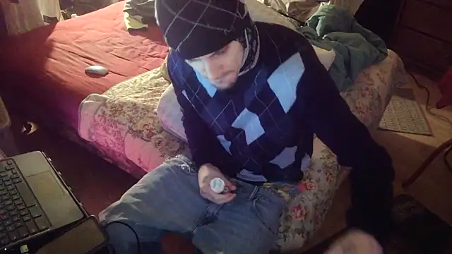 Snapshot of xxxTony999 chatting on February 13, 2025, 9:27 pm xxxTony999 online show from February 13, 2025, 9:27 pm