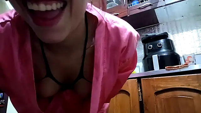 sophieandmarkls online show from March 16, 2025, 1:49 am