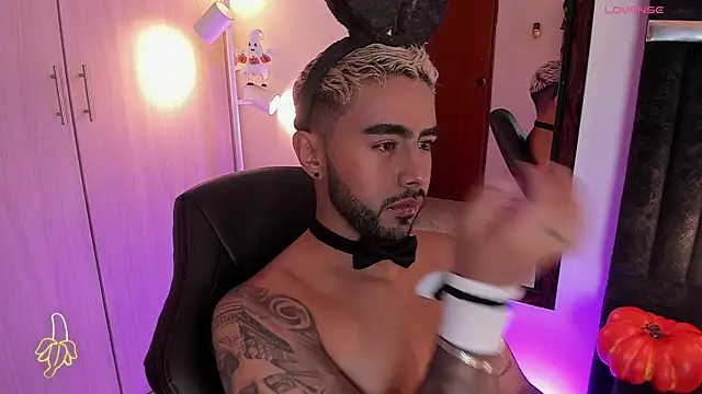 ItsMeEros online show from October 1, 2025, 9:40 pm