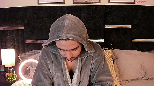 ItsMeEros online show from October 15, 2025, 10:29 pm