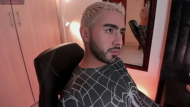 ItsMeEros online show from September 14, 2025, 9:48 pm