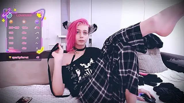 Littlepinkcat online show from December 21, 2025, 4:03 am