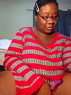 Snapshot of sluttyFetesa chatting on October 15, 2025, 5:10 pm sluttyFetesa online show from October 15, 2025, 5:10 pm