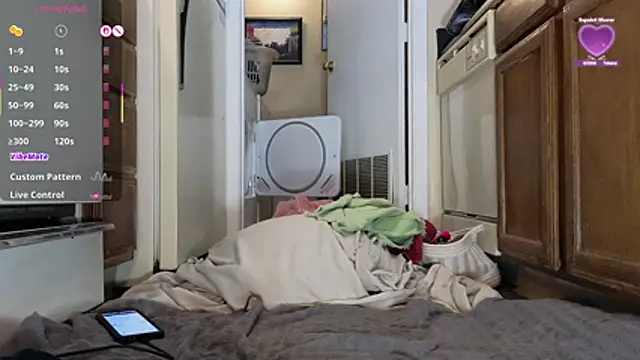 LoveSaraChristine online show from April 7, 2026, 5:15 pm