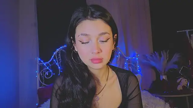 Snapshot of Funny_Bunny chatting on February 10, 2026, 10:42 pm Funny Bunny online show from February 10, 2026, 10:42 pm