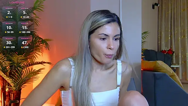 Avril Cyrus online show from December 23, 2025, 8:02 am