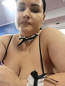 GeorgiaLerox online show from October 17, 2025, 11:45 am