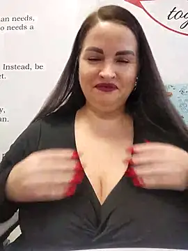 Snapshot of GeorgiaLerox chatting on March 17, 2025, 12:57 pm GeorgiaLerox online show from March 17, 2025, 12:57 pm