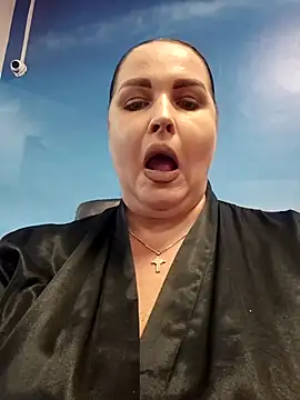 GeorgiaLerox online show from July 13, 2026, 1:21 pm