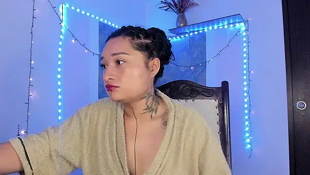 Eva Lee  online show from March 10, 2026, 9:57 am