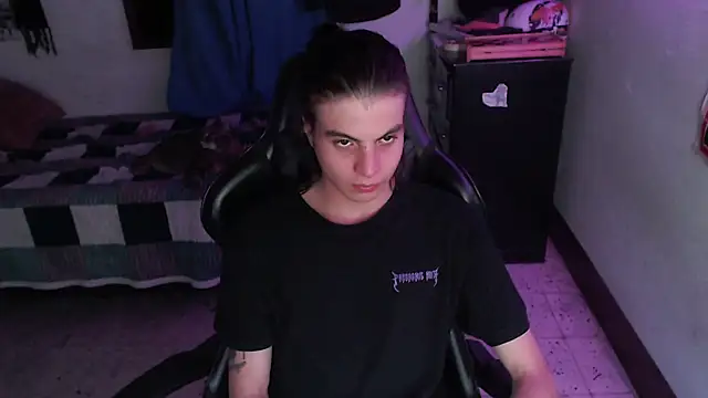 Elastic Fantasy online show from April 25, 2026, 5:10 am