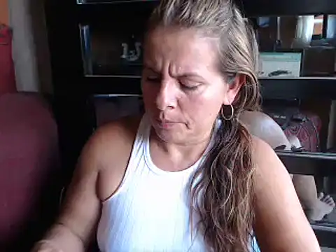 DevoraAmateur online show from January 22, 2025, 7:34 pm