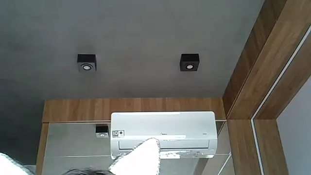 Skinny-Kitten online show from October 15, 2025, 6:27 pm