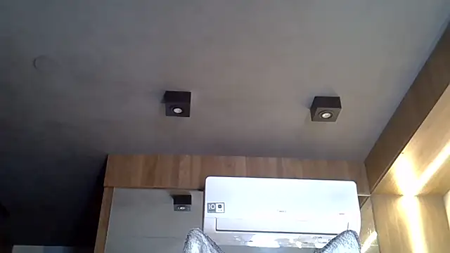 Skinny-Kitten online show from November 7, 2025, 1:26 pm