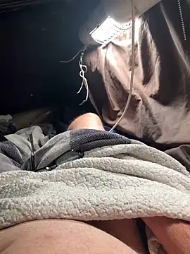 prekumstud online show from October 22, 2025, 7:19 am