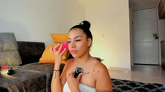 ATENEA SEXXXY online show from November 5, 2025, 7:39 pm