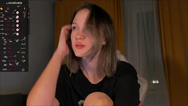 Snapshot of Amelia_Lein chatting on February 16, 2025, 6:32 pm Amelia Lein online show from February 16, 2025, 6:32 pm