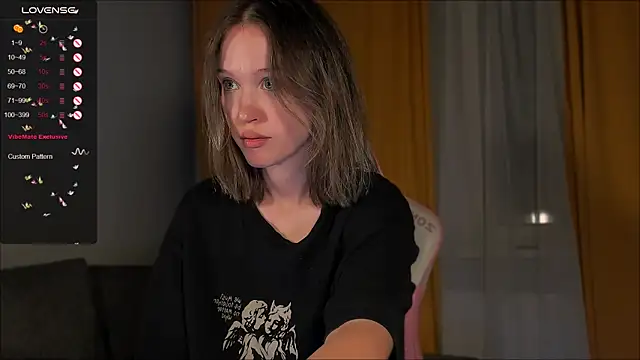 Snapshot of Amelia_Lein chatting on February 20, 2025, 11:10 pm Amelia Lein online show from February 20, 2025, 11:10 pm