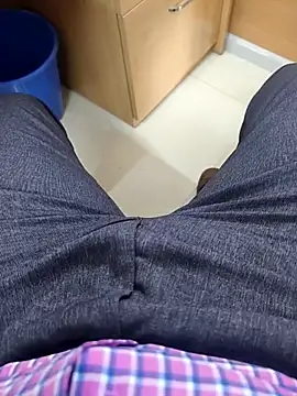 adicma123 online show from February 19, 2026, 8:44 am