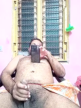 adicma123 online show from October 15, 2025, 5:32 pm