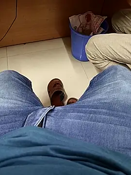 adicma123 online show from March 28, 2026, 7:09 am