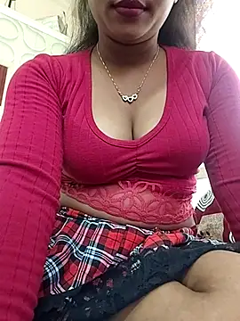 Snapshot of ANGE-MOU chatting on February 18, 2026, 3:15 am ANGE-MOU online show from February 18, 2026, 3:15 am