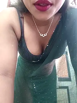 Snapshot of ANGE-MOU chatting on February 3, 2026, 4:10 am ANGE-MOU online show from February 3, 2026, 4:10 am