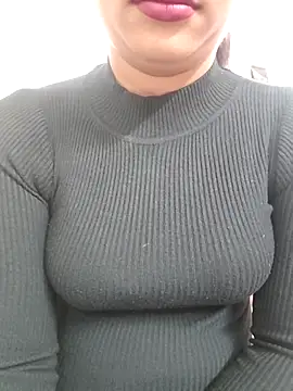 Snapshot of ANGE-MOU chatting on December 17, 2025, 1:43 am ANGE-MOU online show from December 17, 2025, 1:43 am