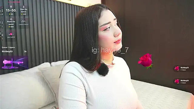 haylie  online show from March 29, 2026, 5:20 am