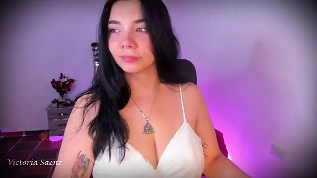 victoriaasaenz  online show from May 21, 2026, 12:52 am
