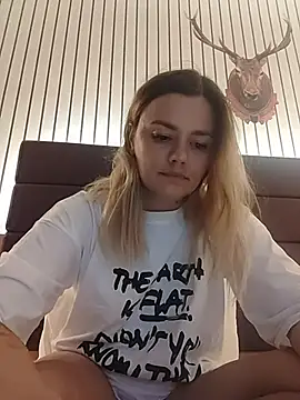 KrissSexi online show from November 8, 2025, 5:16 pm