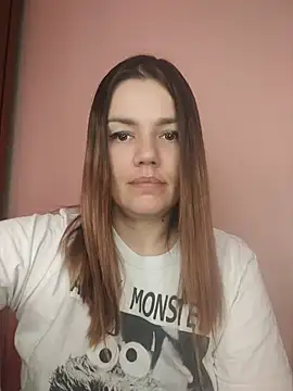 KrissSexi online show from April 15, 2026, 10:21 am