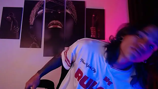 AlbertBernal69 online show from November 14, 2025, 3:54 am