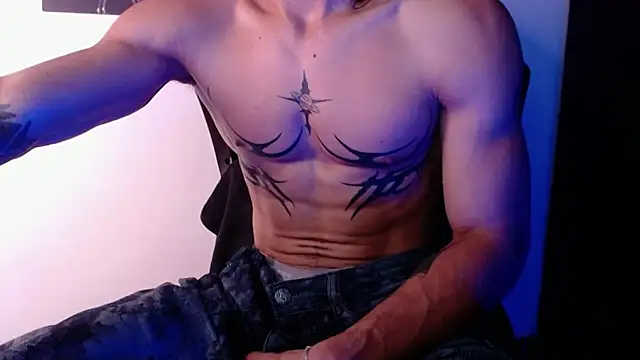 AlbertBernal69 online show from October 30, 2025, 1:20 pm