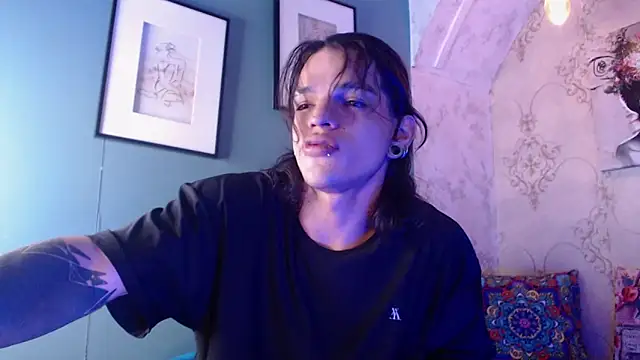 AlbertBernal69 online show from October 17, 2025, 3:32 am