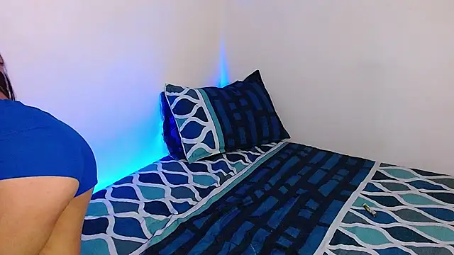 Mehottie29 online show from October 28, 2025, 4:24 am