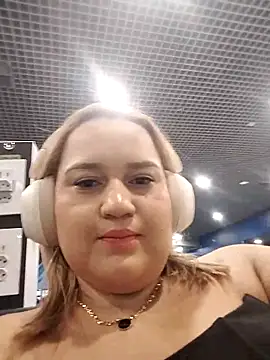 MinaBoss online show from September 12, 2025, 1:17 am